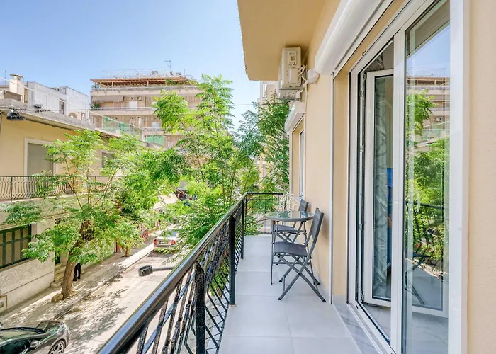 Zografou Bright Getaway - Athens City Escape