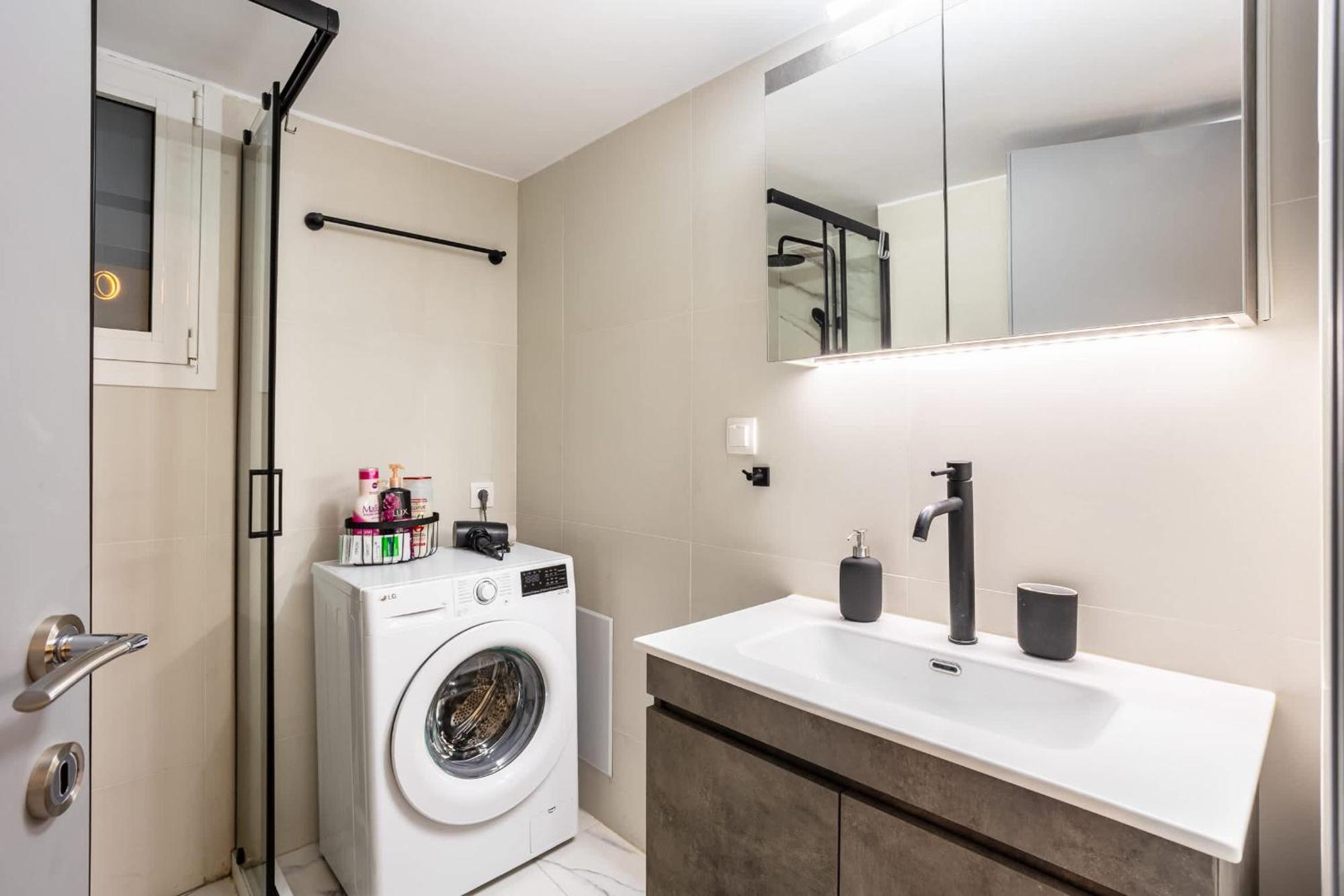 Apartment Zografou Bright Getaway - Escape *