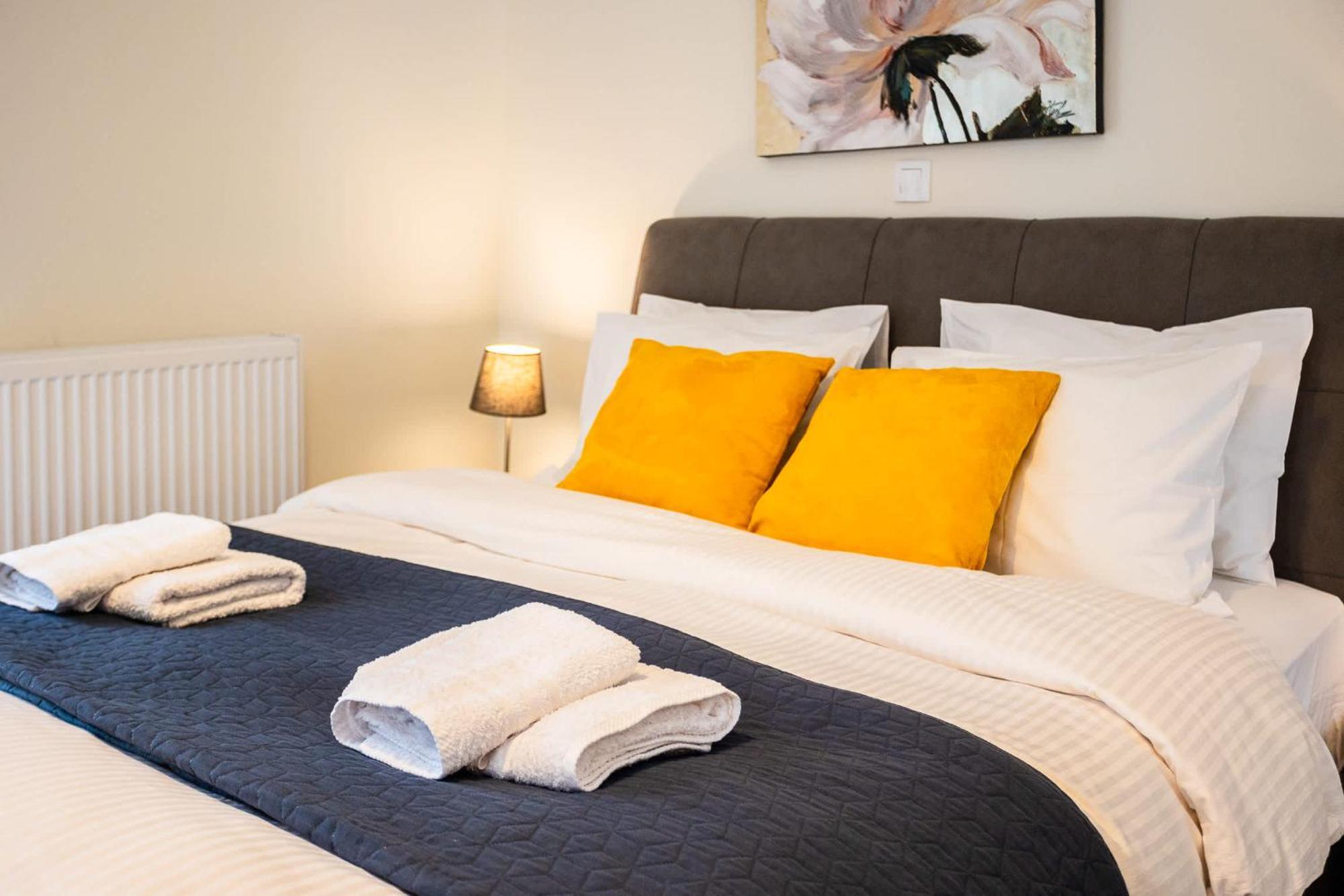 Zografou Bright Getaway - Escape Apartment *