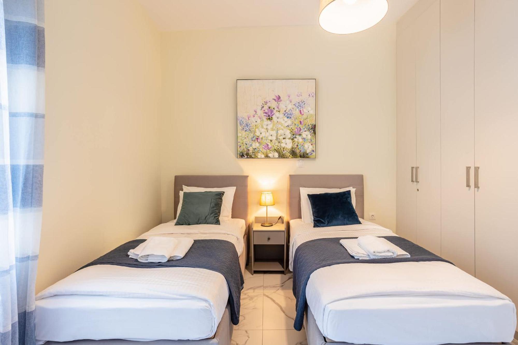 Zografou Bright Getaway - Escape Apartment Athens